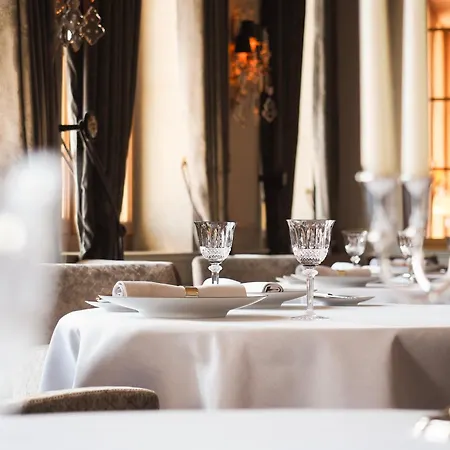 Grand Les Trois Rois Hotel Basel