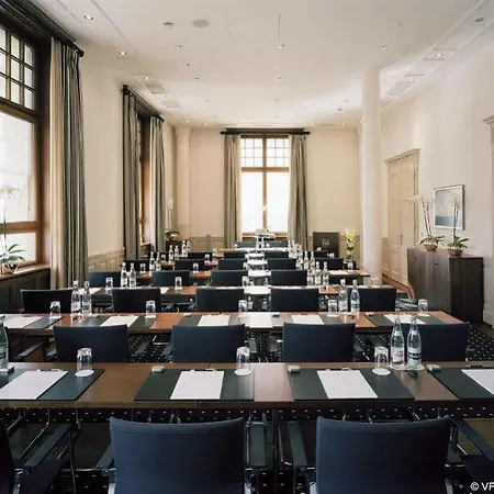 Hotel Grand Les Trois Rois Basel