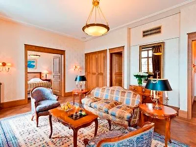 Grand Les Trois Rois 5*