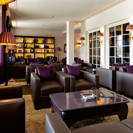 Grand Les Trois Rois 5* Bázel